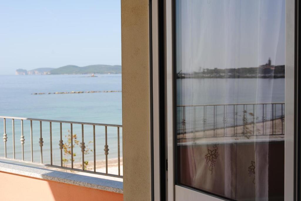 Guest House Sea Rooms Alghero Rum bild